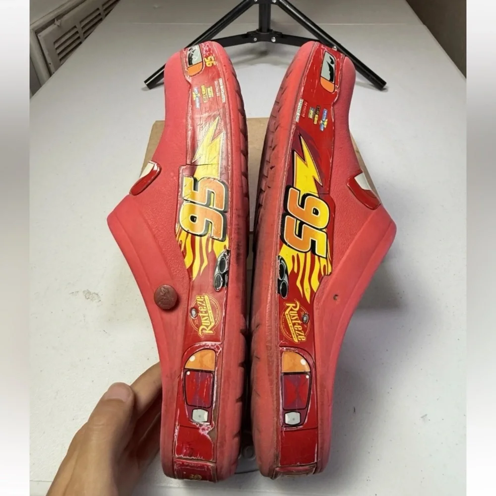 USED Crocs Classic Clog Lightning McQueen Red Men's Size 11 extremely used
